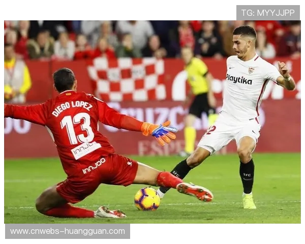 塞维利亚客场防守崩盘分析:高位防线被反击针对的致命弱点 塞维利亚客场防守崩盘分析:高位防线被反击针对的致命弱点